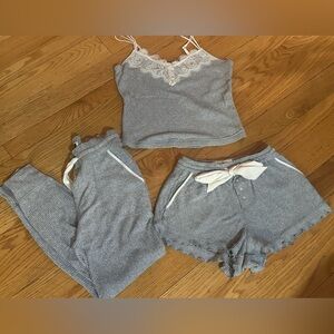 Abercrombie & Fitch Gray Cream Ribbed Pajamas Set Shorts,pants,Tank Size XS / S